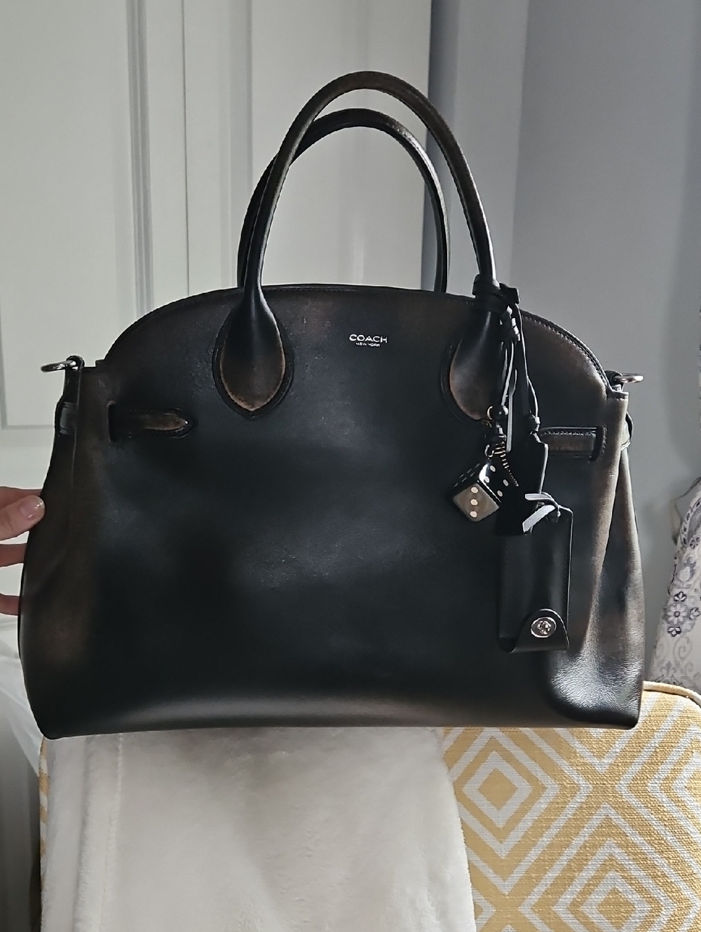 Coach Empire 40 Loved Leather - Picture 2 of 16